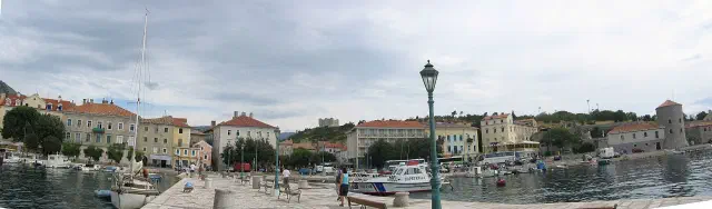 De oude stad en haven van Senj